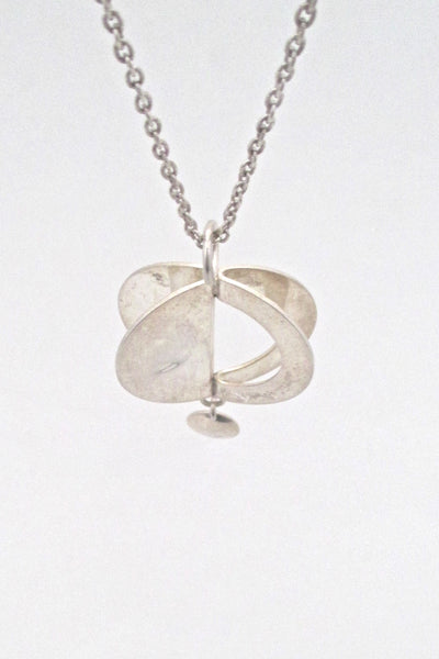 detail Kinni Edvard Rainer Finland vintage modernist silver kinetic pendant necklace