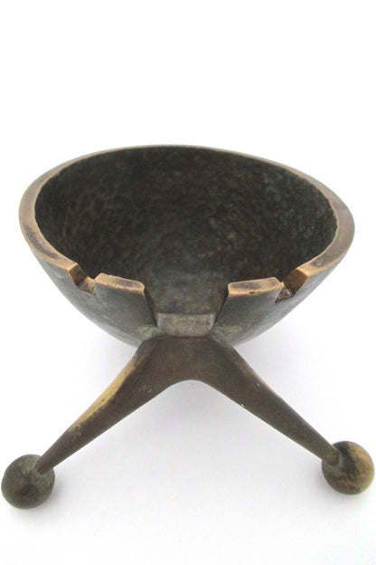 Pal-Bell atomic snail ashtray by Maurice Ascalon