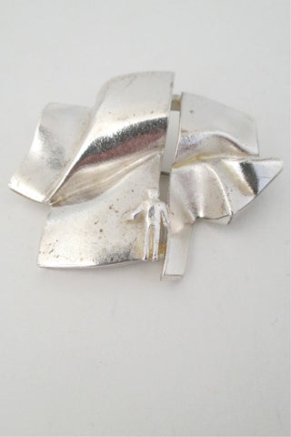 Bjorn Weckstrom for Lapponia Finland sterling silver vintage modernist Stranger on Io brooch
