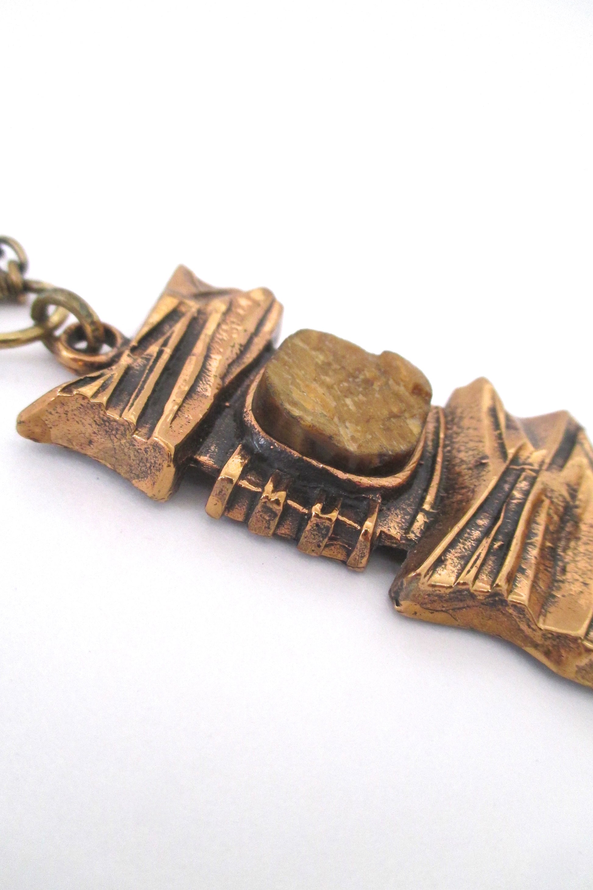 detail Pentti Sarpaneva Finland vintage bronze and tiger eye pendant necklace 1970s