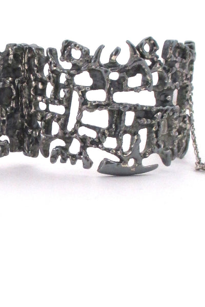 Guy Vidal Canada vintage brutalist pewter hinged bracelet with pin closure