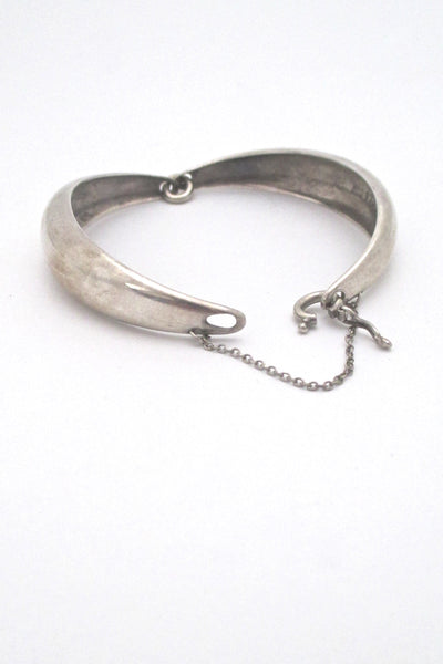 closure Georg Jensen Denmark vintage silver mid century modern hinged bracelet