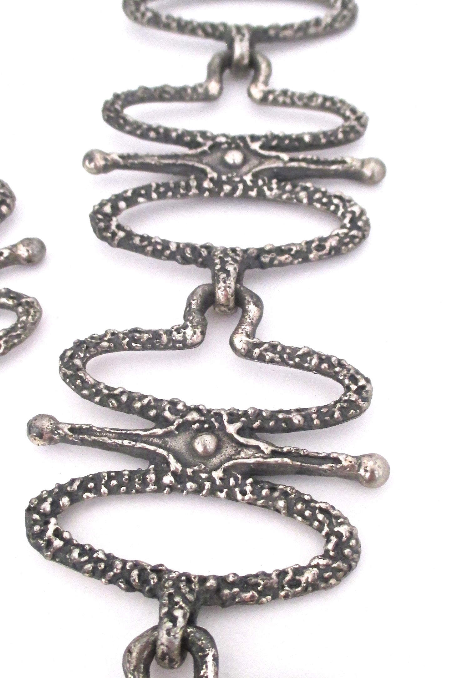 detail Guy Vidal Canada brutalist pewter vintage link belt 1970s 