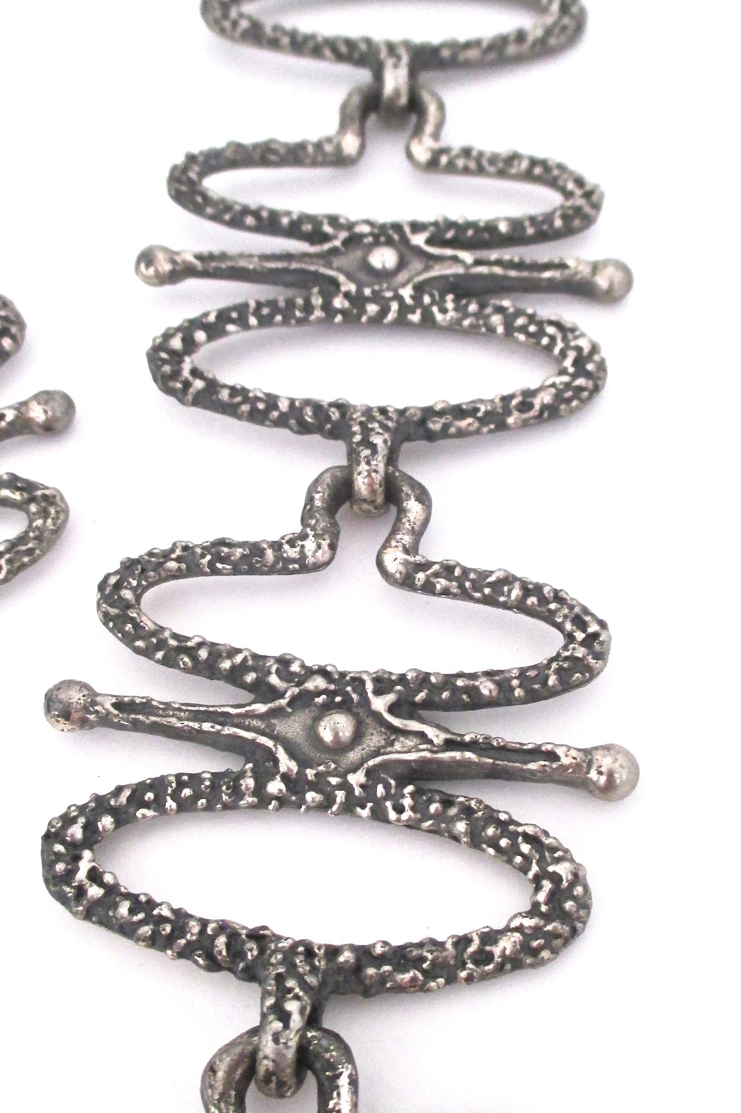 detail Guy Vidal Canada brutalist pewter vintage link belt 1970s 
