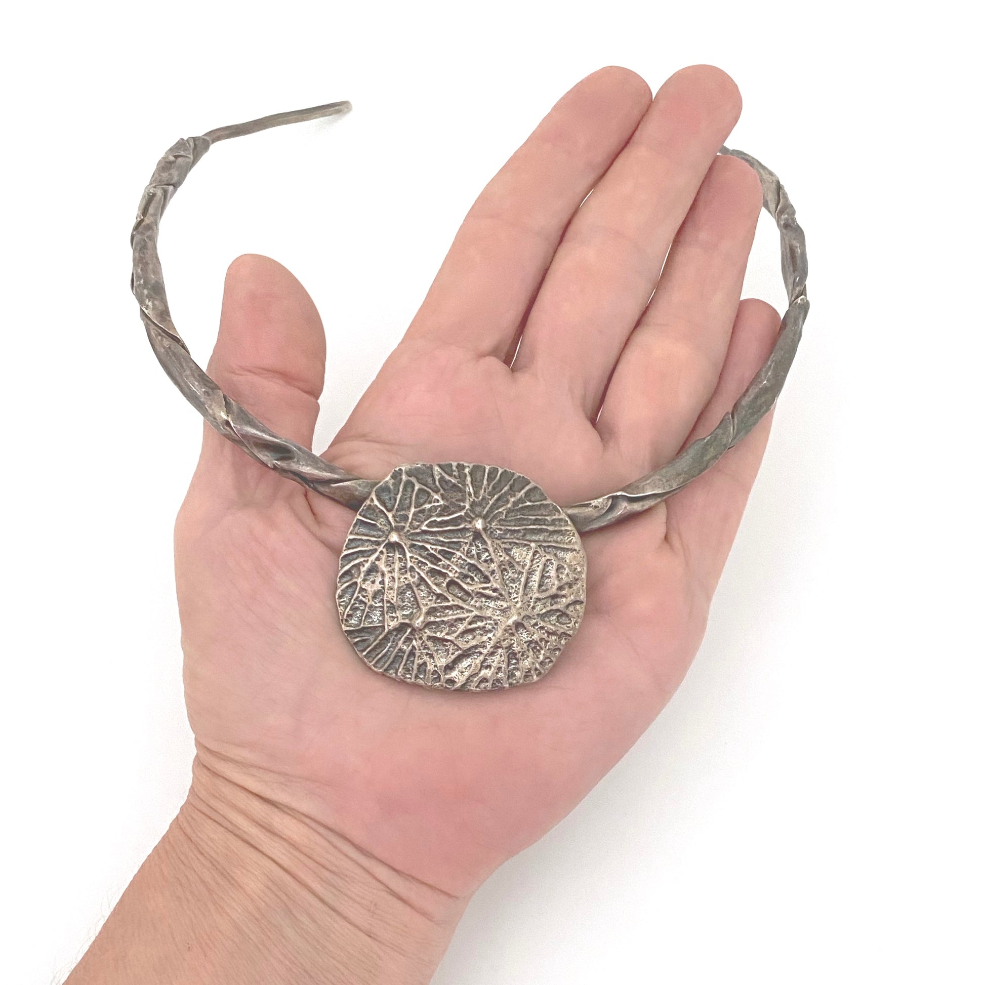 scale vintage silver hand fabricated brutalist choker necklace signed Modernist jewelry design