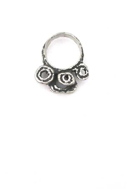 detail Robert Larin Canada vintage brutalist pewter large curlicues ring
