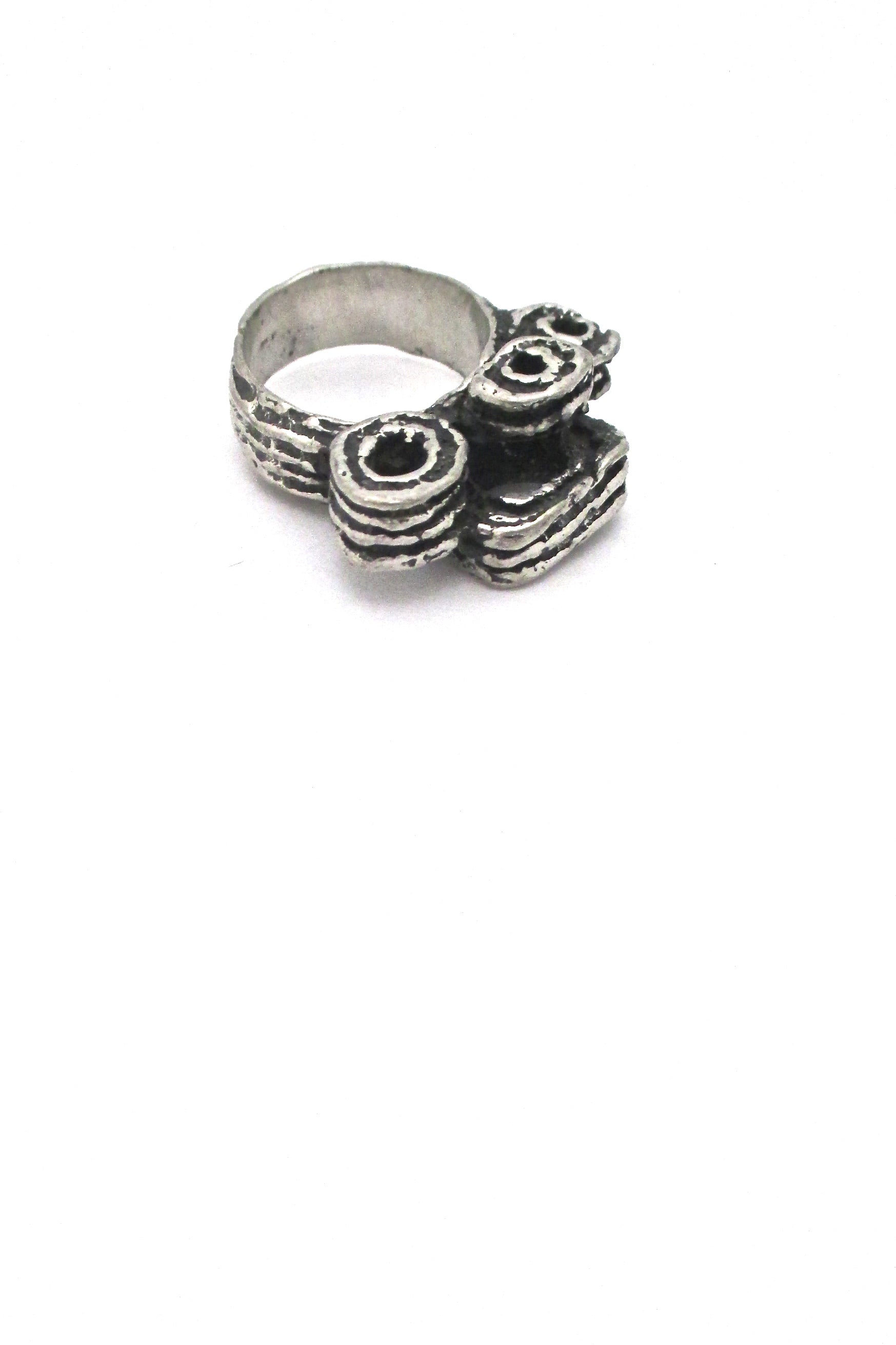 Robert Larin Canada vintage brutalist pewter large curlicues ring
