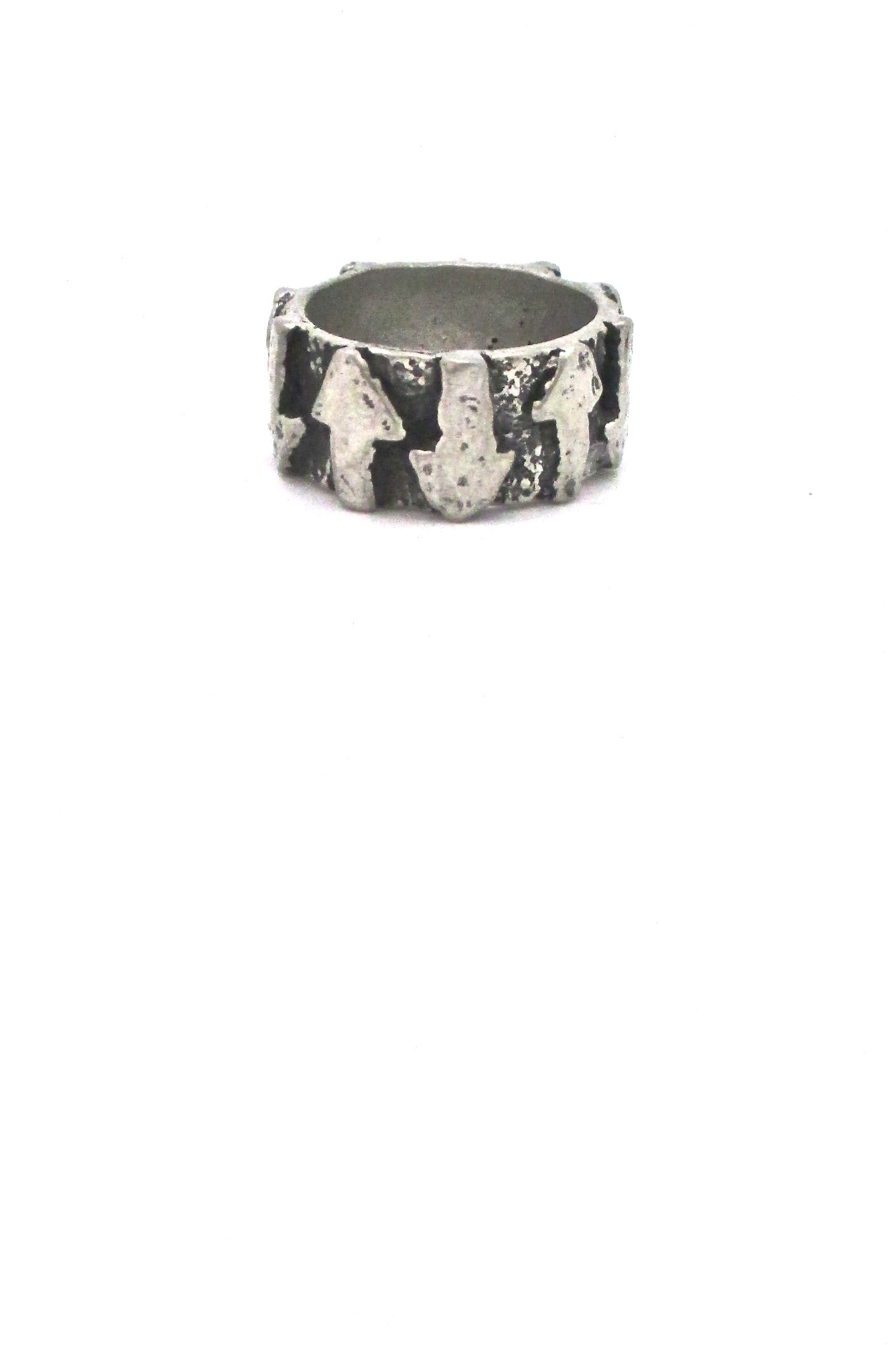 Robert Larin Canada vintage brutalist pewter arrows ring