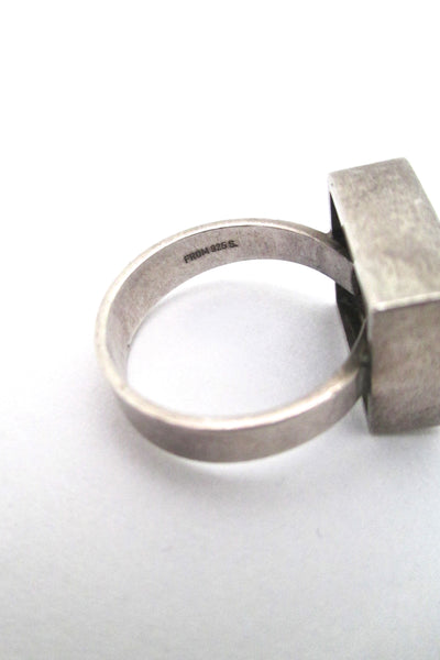 Niels From silver & onyx square ring