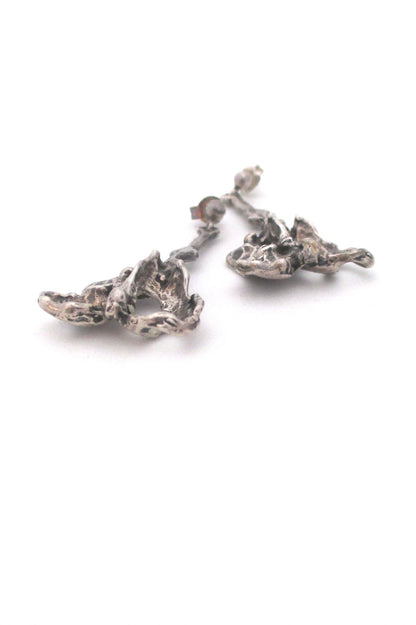 detail Randers Sølvarrefabrik Denmark vintage brutalist silver long drop earrings