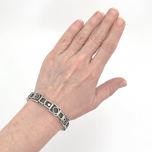 scale vintage sterling silver geometric shadowbox bangle bracelet Israel Modernist jewelry design