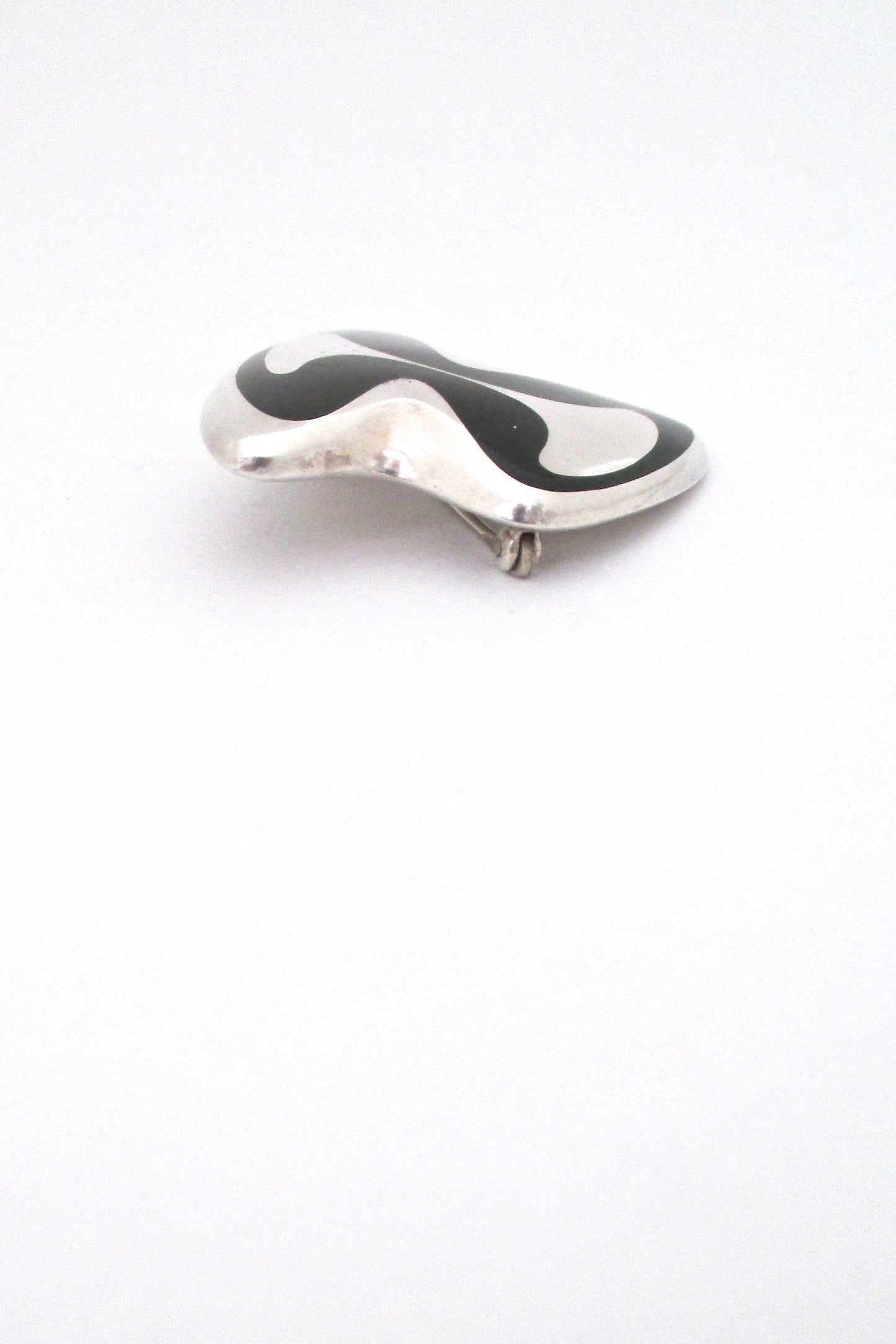 profile Georg Jensen Denmark vintage silver enamel Modernist Scandinavian brooch 315 by Henning Koppel