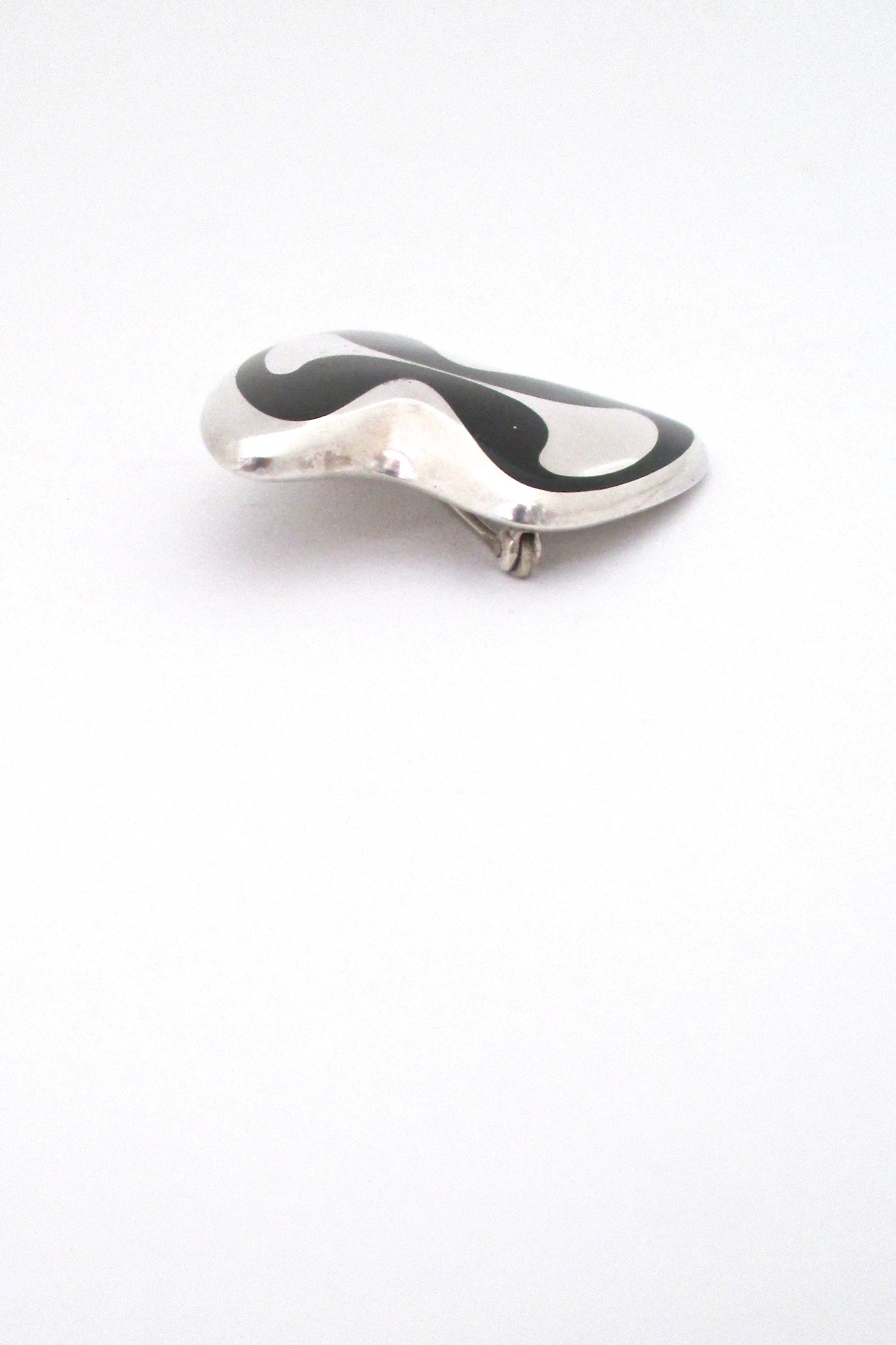 profile Georg Jensen Denmark vintage silver enamel Modernist Scandinavian brooch 315 by Henning Koppel