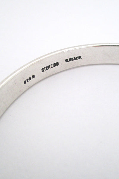 Sigurd Black detailed silver bangle bracelet