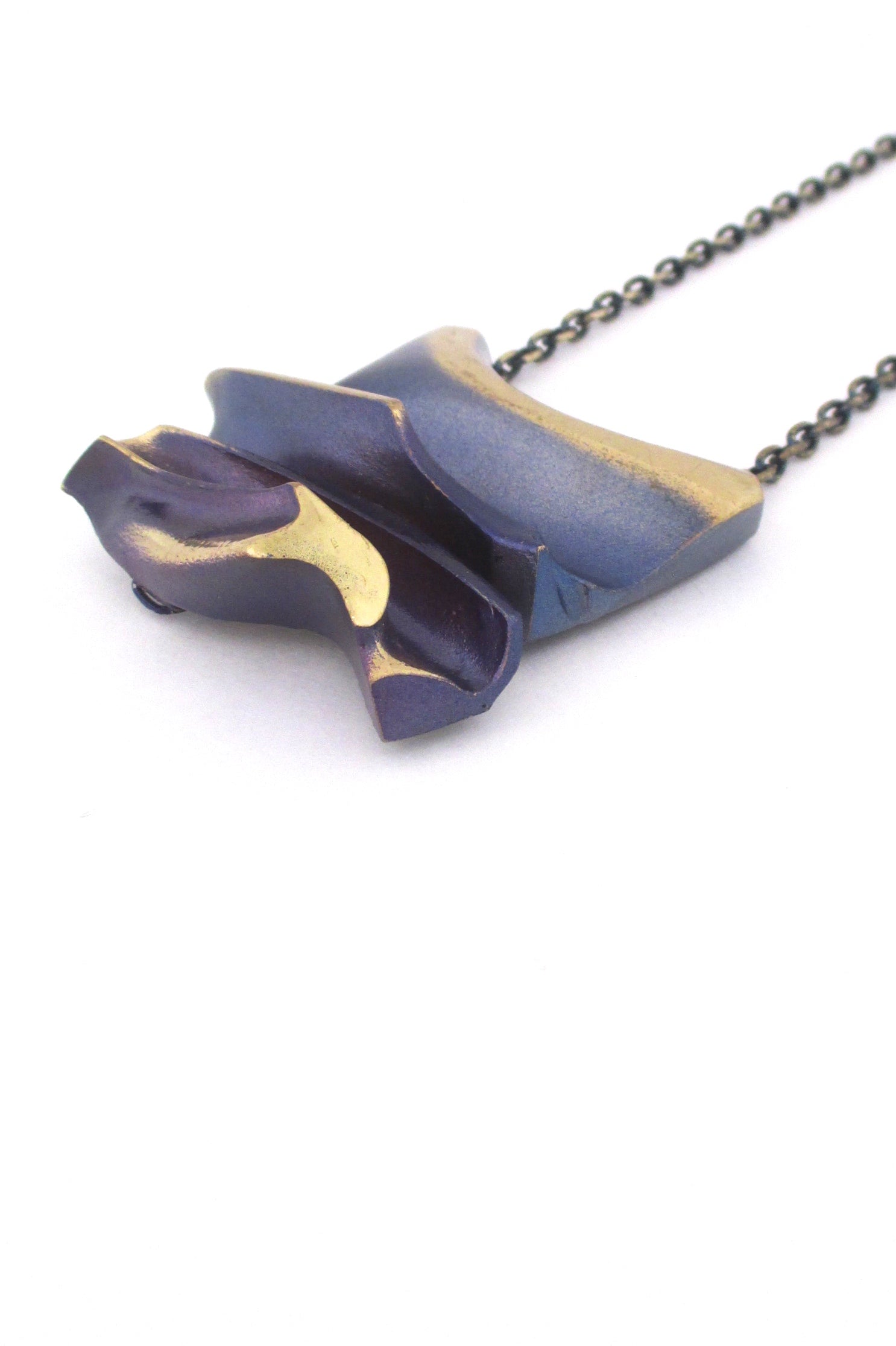detail Björn Weckström for Lapponia Finland vintage Modernist flame bronze large Daytona pendant necklace