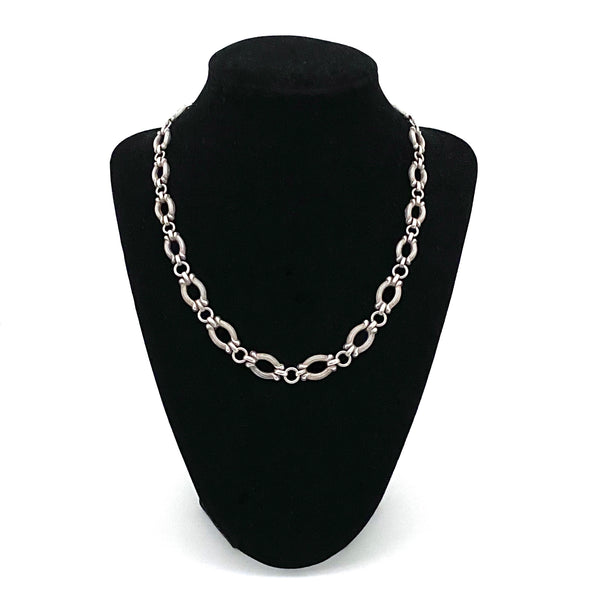 antique graduated chain necklace ~ ribbed link