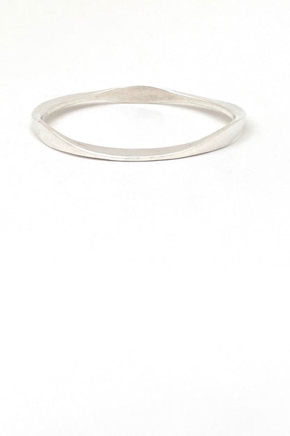 profile James Avery USA vintage hammered silver los Martillados bangle bracelet Modernist jewelry design