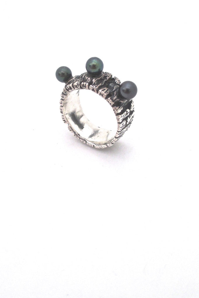 John Pagacz USA vintage Modernist heavy silver and pearl ring