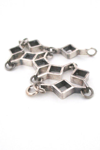 Jorma Laine for Kultateollisuus Finland vintage Scandinavian modern silver bracelet Nordic design