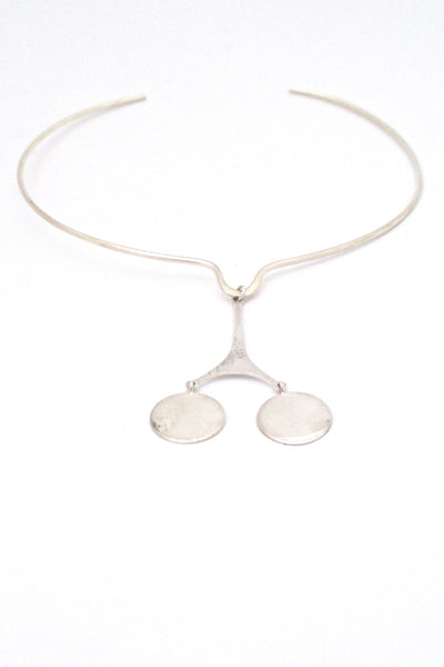 Kaunis Koru Finland vintage Scandinavian Modern silver kinetic pendant Henning Ulrichsen neck ring