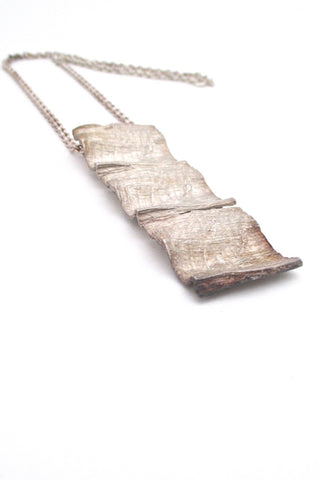 Knud V Andersen for Anton Michelsen Denmark large Scandinavian Modern silver bark kinetic pendant necklace