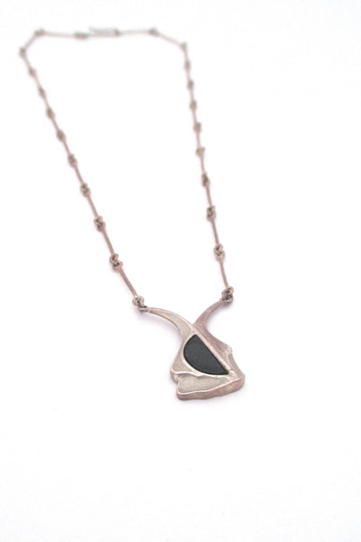 Kulta Hopeateos Oy Finland vintage modernist silver labradorite spectrolite pendant necklace long link chain