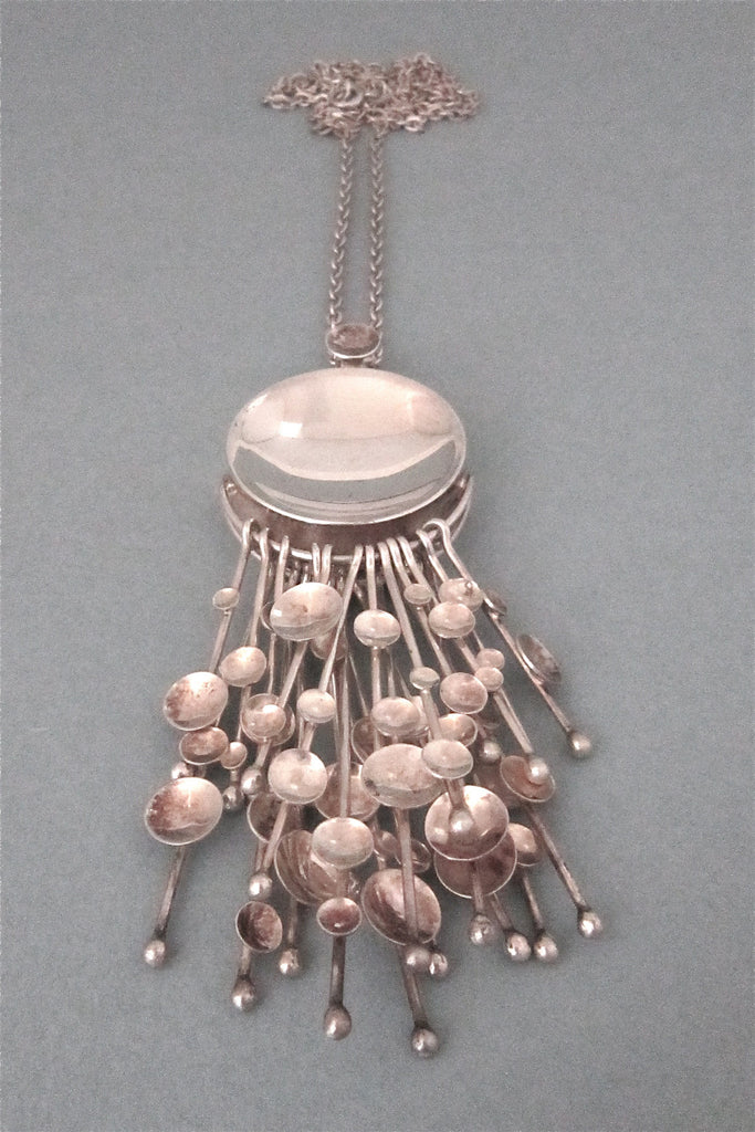 Kultateollisuus Finland large modernist silver kinetic fireworks necklace 1970