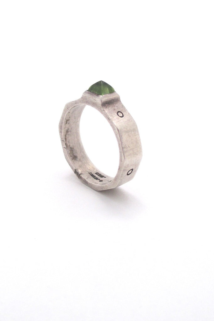 Lisa Jenks USA vintage boho sterling silver peridot ring