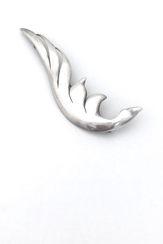 Madeleine Turner USA vintage silver finely hand wrought large dimensional leaf brooch Modernist jewelry design