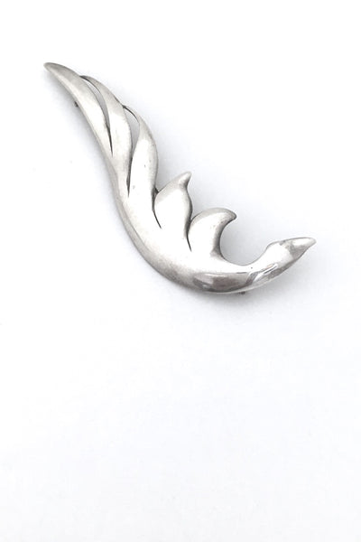 Madeleine Turner USA vintage silver finely hand wrought large dimensional leaf brooch Modernist jewelry design