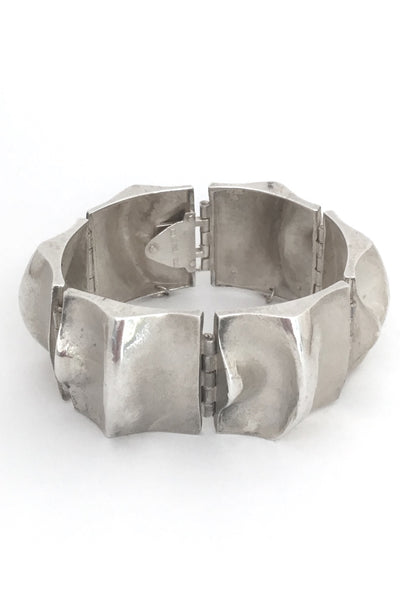 Matti Hyvarinen Finland vintage massive textural silver link bracelet 1973