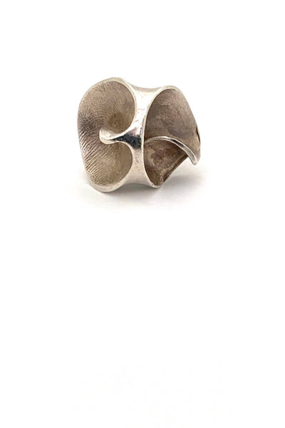 Matti J Hyvarinen Finland extra large vintage silver sculptural ring 1975 Scandinavian Modernist jewelry design