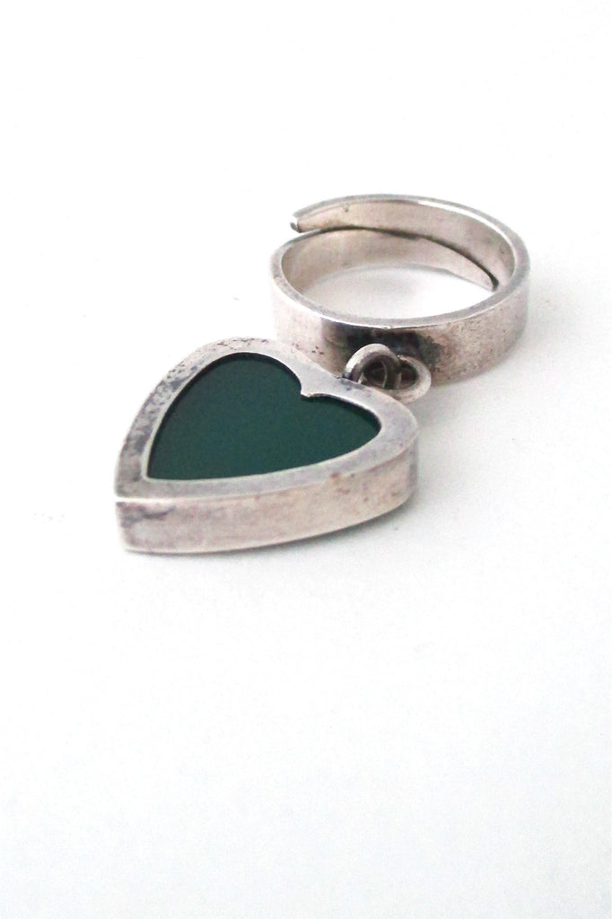 Matti Hyvarinen Finland vintage silver & chrysoprase kinetic heart ring