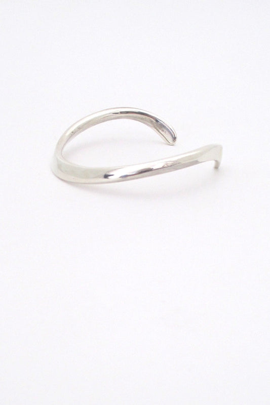 profile Ove Wendt for Age Fausing Denmark vintage heavy silver curved Scandinavian Modern bracelet
