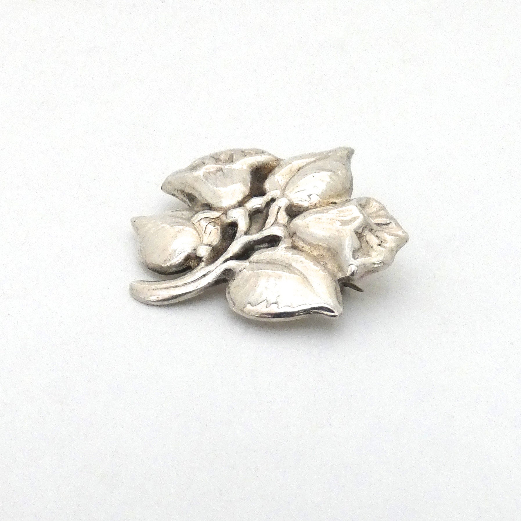 detail Carl Poul Petersen Canada vintage silver floral brooch Georg Jensen apprentice