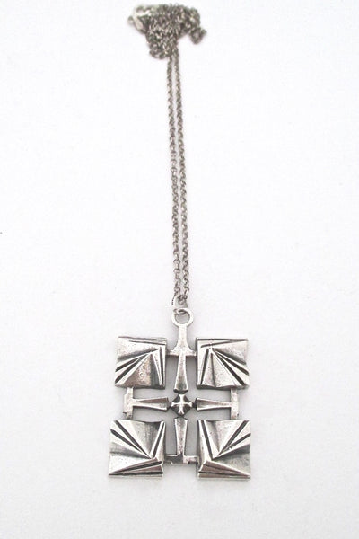 Pentti Sarpaneva for Turun Hopea Finland vintage silver modernist pendant necklace 1972 Scandinavian Modern jewelry design