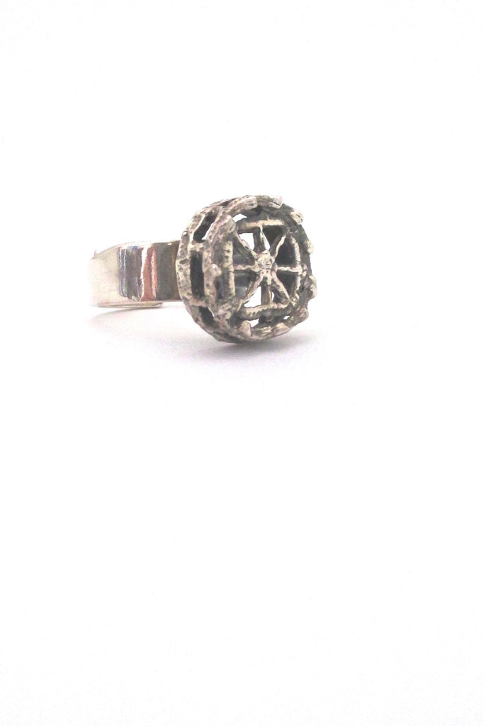Pentti Sarpaneva for Turun Hopea Finland vintage sterling silver Pitsi ring