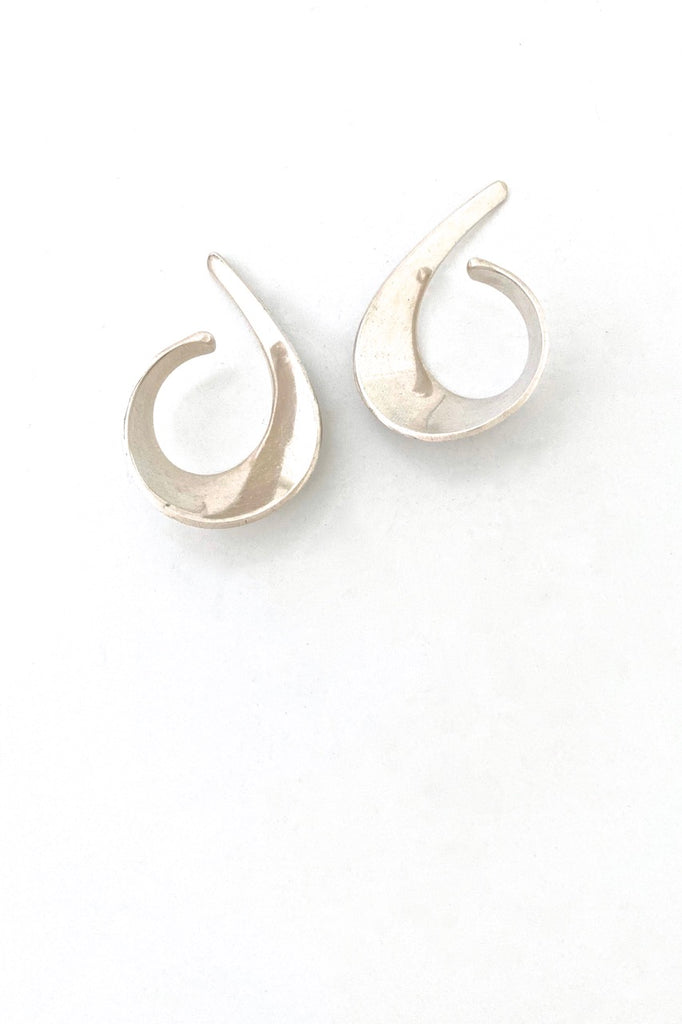 Plus Studios Norway Design vintage silver ear slings cuff Tone Vigeland Scandinavian Modernist jewelry design