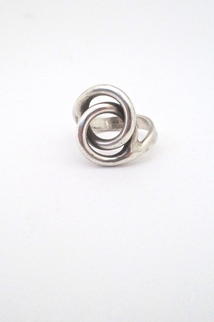 Plus Studios Norway Design vintage silver Scandinavian Modern loops conjoined circles ring