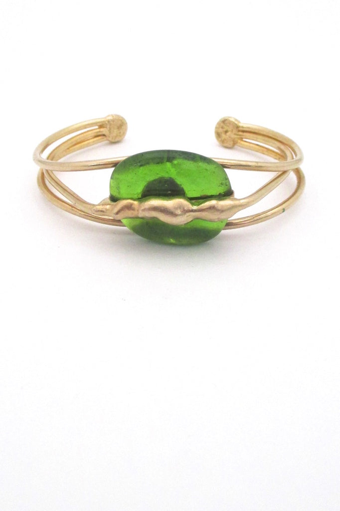 Rafael Alfandary Canada vintage gold tone apple green glass cuff bracelet