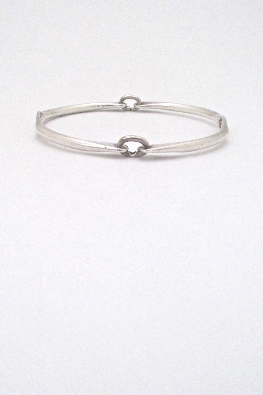 Rafael Alfanadary Canada vintage sterling silver hinged bangle bracelet