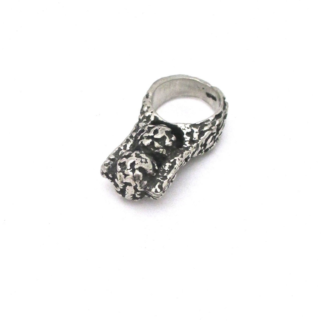detail Robert Larin Canada vintage brutalist pewter large stacked spheres ring