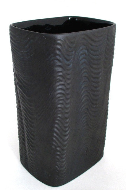 Rosenthal Germany vintage porcelaine noire (black porcelain) waves vase by Martin Freyer