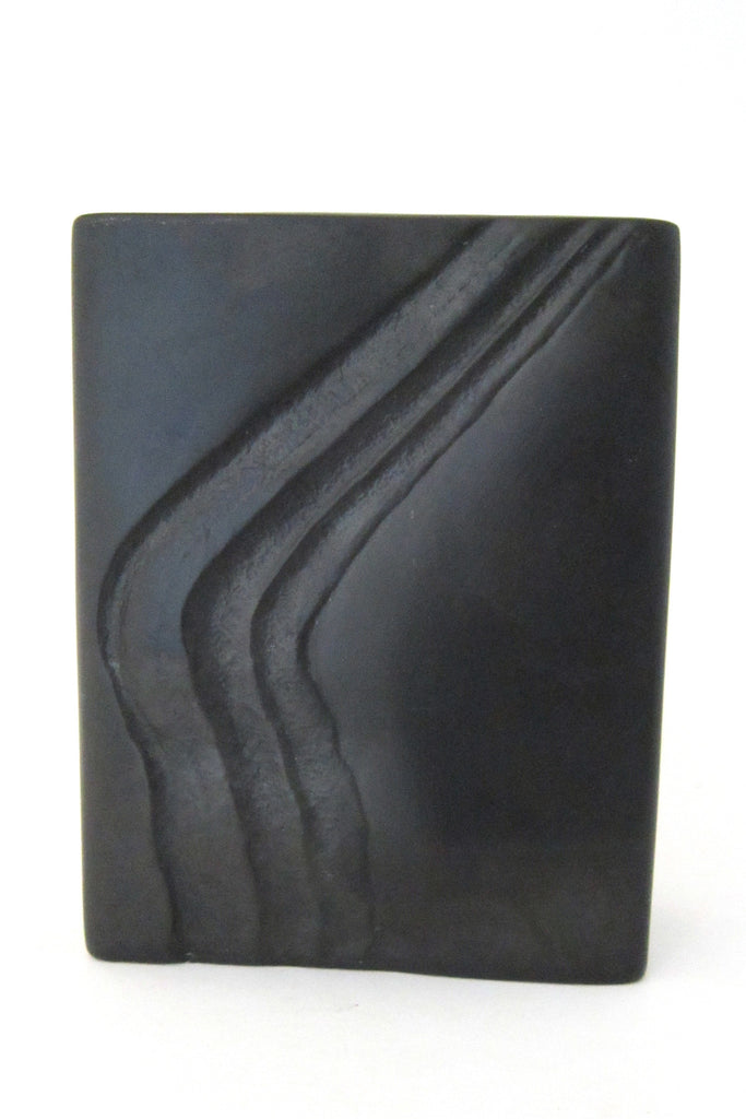 Rosenthal porcelaine noire vase by Martin Freyer