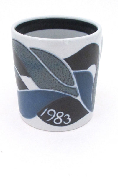 Royal Copenhagen small annual mug 1983 by Jens Windfield-Hansen