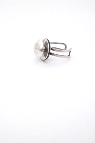 Une A Erre Italy vintage silver enamel ring Modernist design jewelry