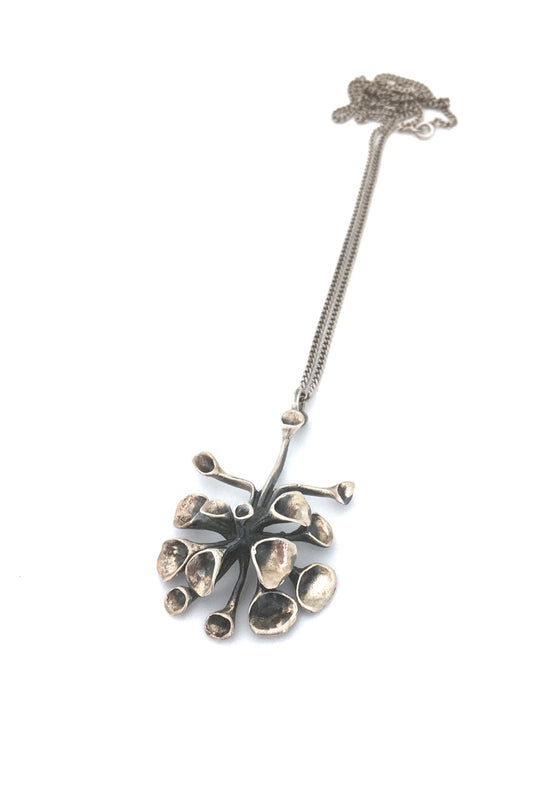 Valo Koru Finland vintage silver reindeer moss pendant necklace Hannu Ikonen 1973 Scandinavian Modernist jewelry design