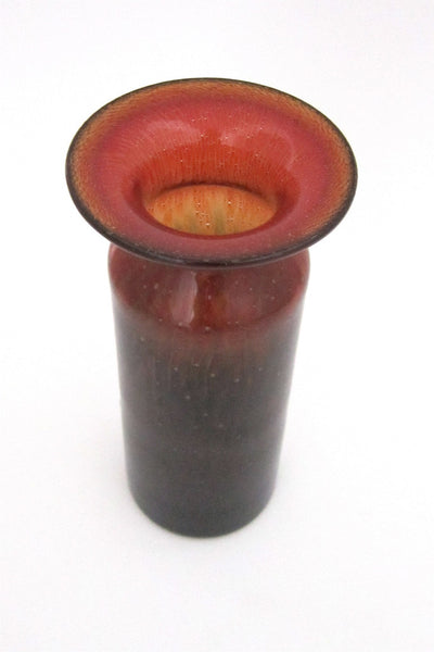 Plus Designs controlled bubble vase