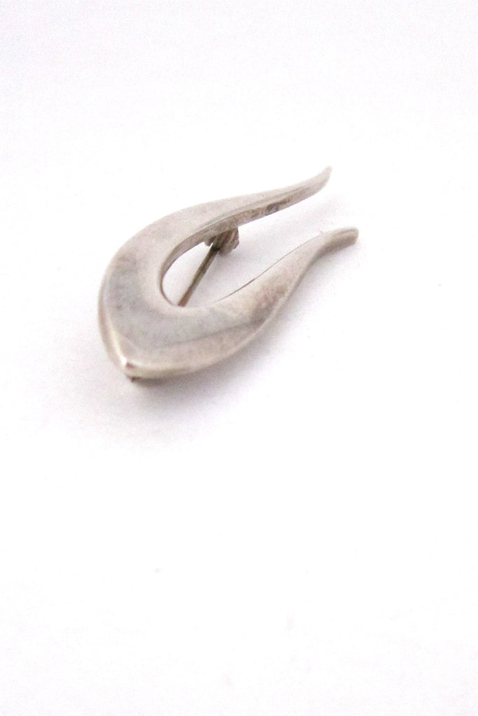 Poul Warmind Denmark vintage sterling silver tendril brooch