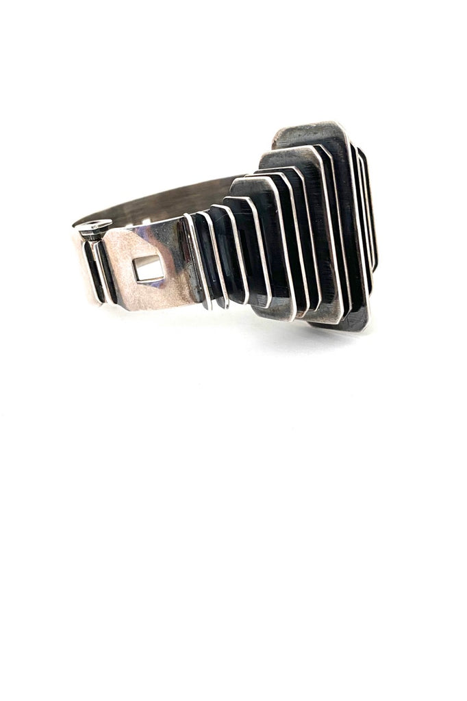 vintage studio made exceptional heavy silver hinged fins bracelet unknown maker Modernist jewelry design